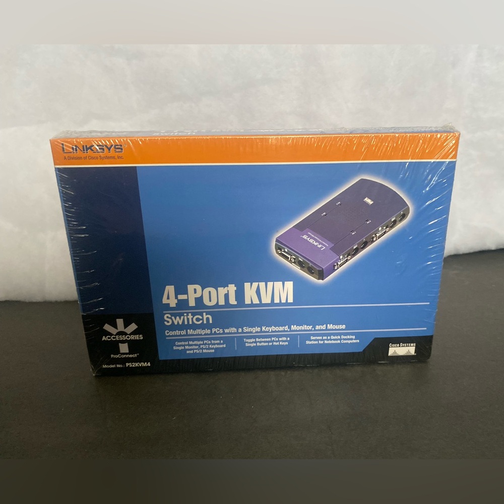 Linksys Cisco Systems 4-Port KVM Switch Model No. PS2KVM4